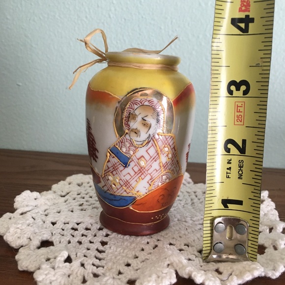 Occupied Japan Mini Vase Paste Relief - Picture 3 of 6